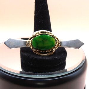 VTG Gold Tone Brooch with Green Resin Stone 2 3/4"
